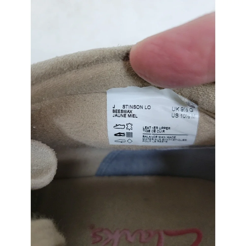 Clarks Stinson Lo Beeswax Suede Chukka Wallabee Boots Men's US 10.5 M Beige...